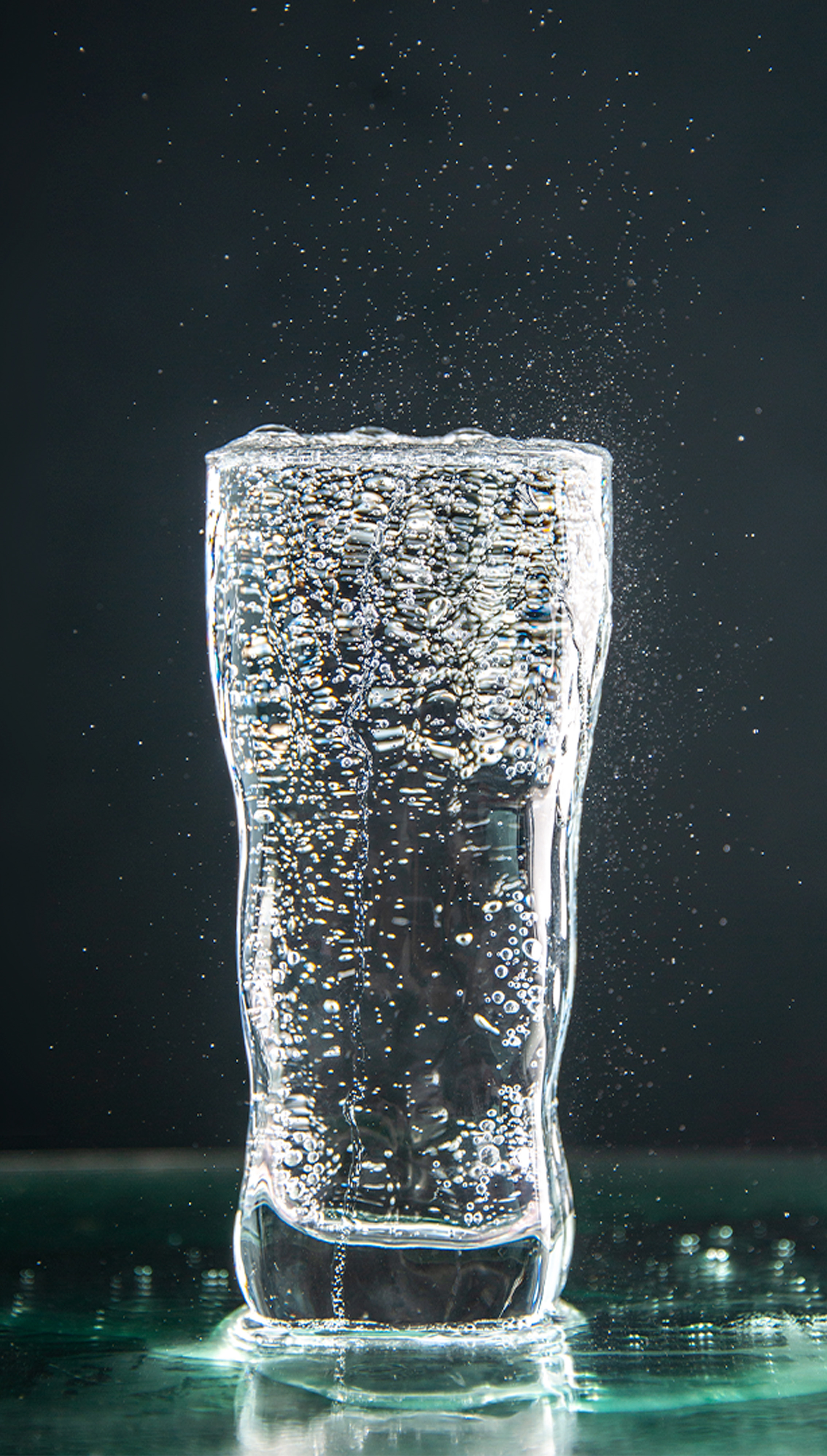 denti-e-acqua-frizzante